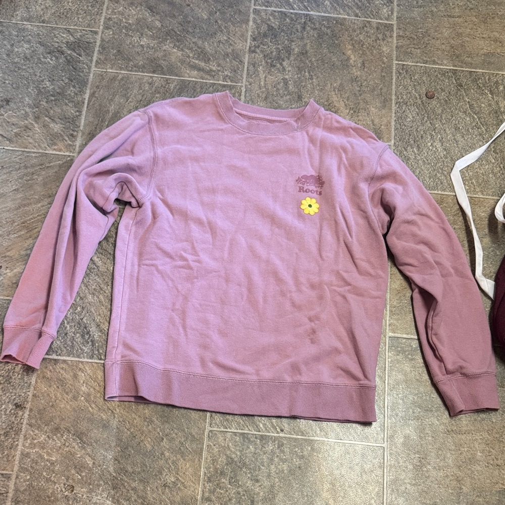 Roots Women's Pink Sweater